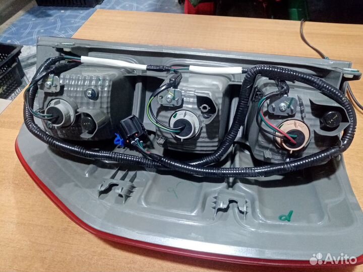 Фонарь задний левый Ford Ranger 2012