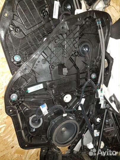 Стеклоподъемник Genesis G80 Hyundai DH 2016