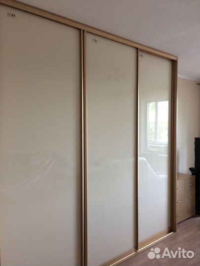 Межкомнатная раздвижная перегородка