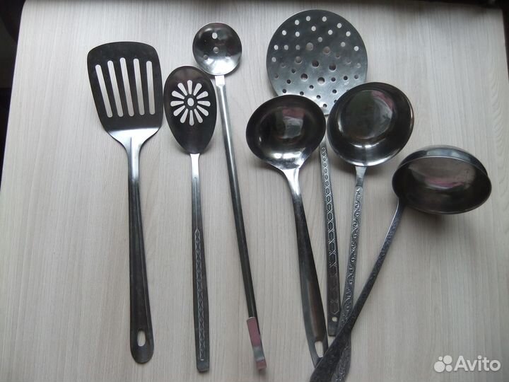 Поварешки и принадлежности для кухни