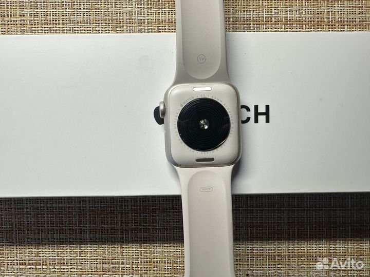 Apple watch se 2022 40mm на гарантии акб 97