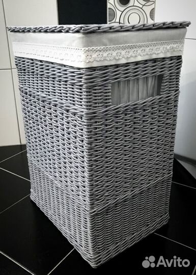 Короб для белья. Полка для туалетной бумаги