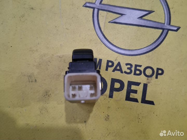 Кнопка стеклоподъемника Chevrolet Aveo T250