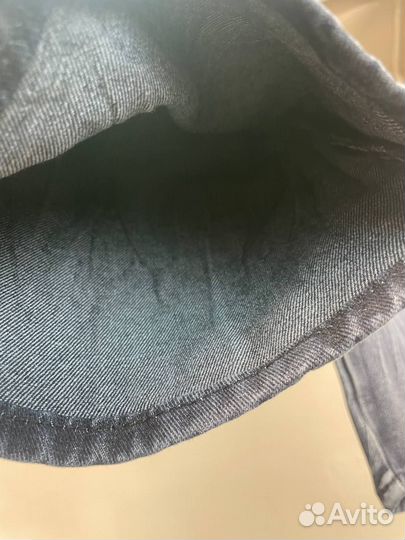 Джинсы Vetements destroyed buggy jeans