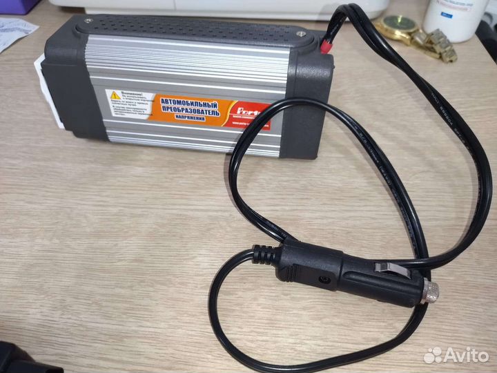 Инвертор автомобильный 350Ватт