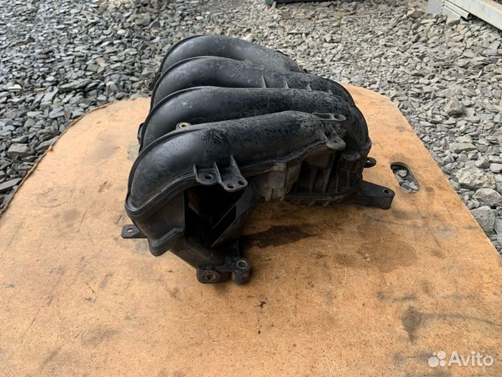 Коллектор впускной Ford Focus DB 1.8L duratec-HE