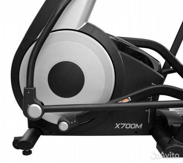 Эллиптический тренажер bronze GYM X700M с наклоном