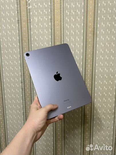 iPad Air (5th Generation) Wi-Fi