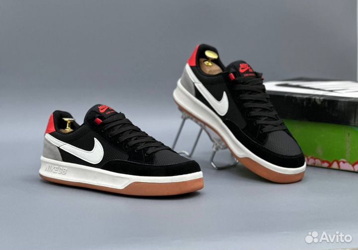 Кроссовки мужские Nike