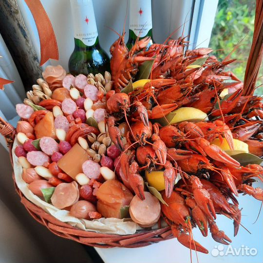 Мужской съедобный букет из раков