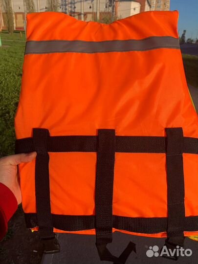 Спасательный жилет WaveRider Pathfinder 1000