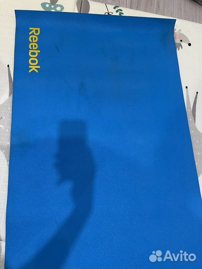 Коврик для йоги и фитнеса Reebok и скакалка Reebok