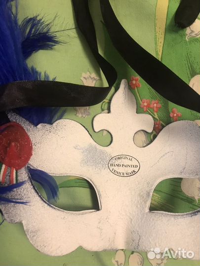 Маска венецианская