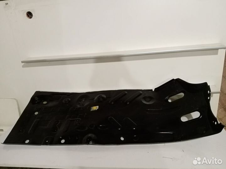 743210011R Панель пола передняя левая Laguna 07-12