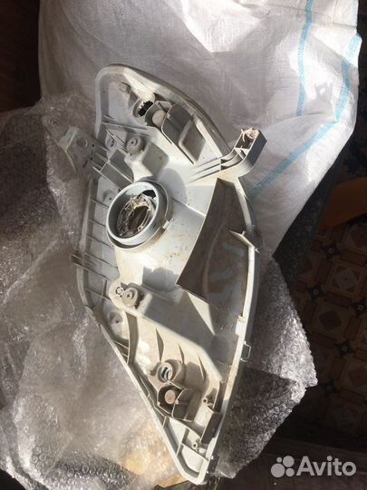 Фара на тайоту corolla 120