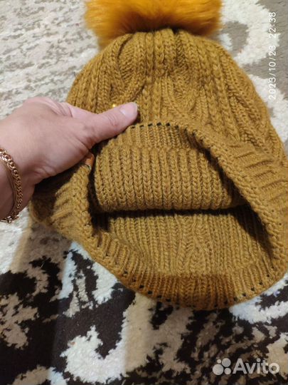 Новый зимний комплект: шапка и шарф