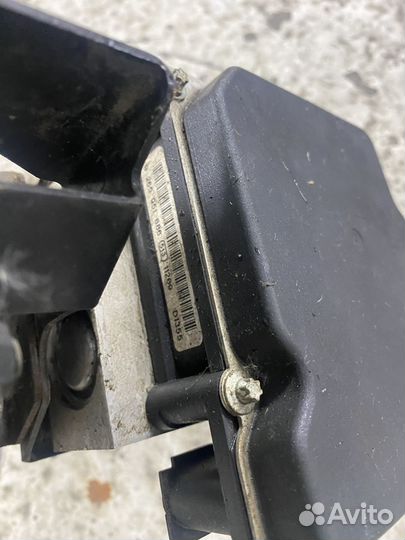 Блок ABS Infiniti FX 35, FX37 QX 70