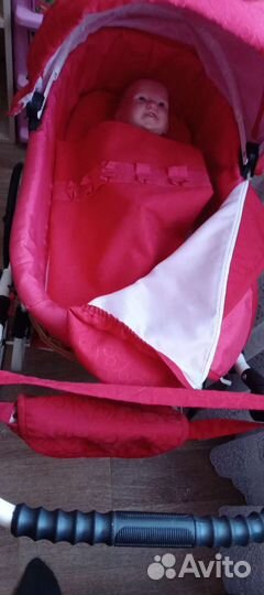 Коляска кукольная