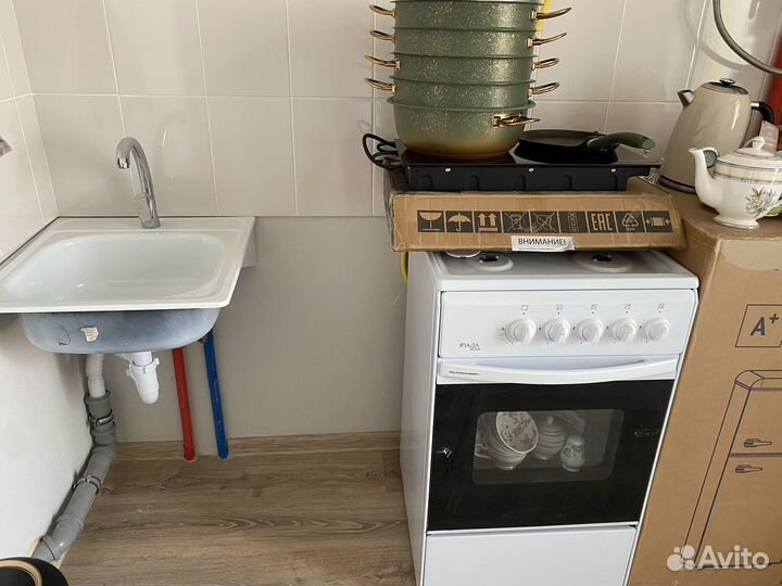 Газовая плита и мойка