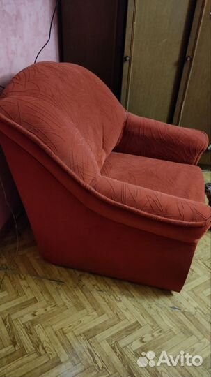 Диван и кресло бу