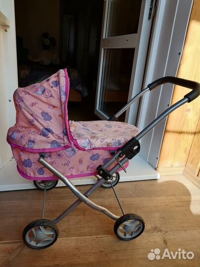 Игрушечная коляска для кукол