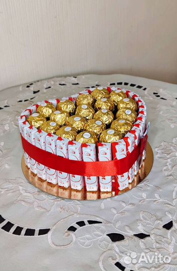 Торт из киндеров букет сладкий подарок съедобный