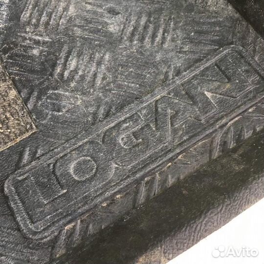 Коврик багажника Рено Логан