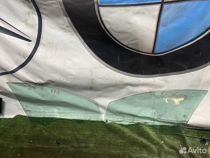 Стекло двери передней Mercedes CLS W257