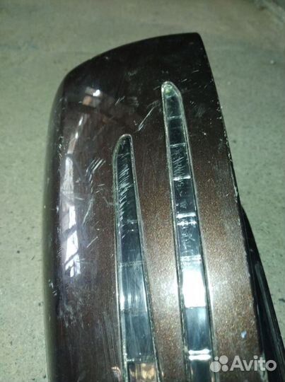 Крышка правого зеркала W212