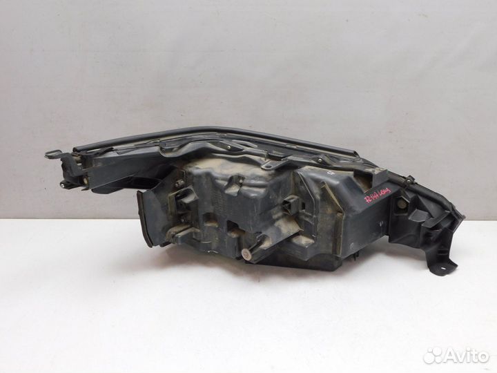 Фара левая Lexus LX570