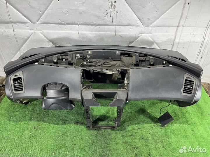 Торпедо Nissan Primera 3 (P12) 2002-2008г P12