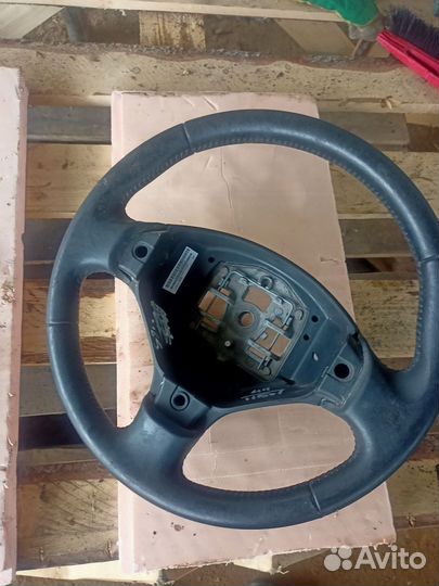 Рулевое колесо Peugeot 308
