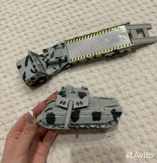 Детская игрушка танк + эвакуатор