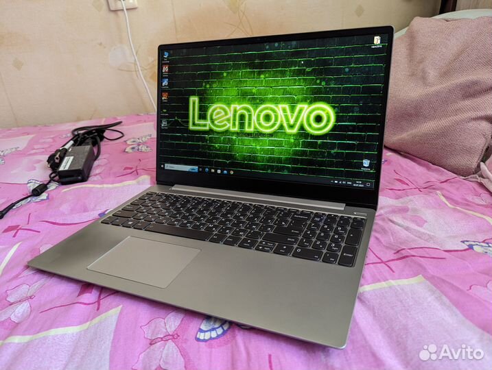 Lenovo i5 8250 IPS Full HD 2 гб Видеокарта+SSD