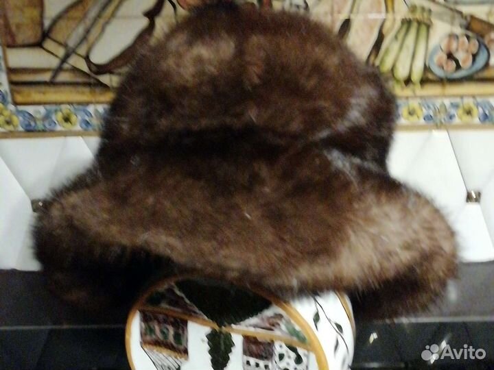 Меховые женские шапки бу