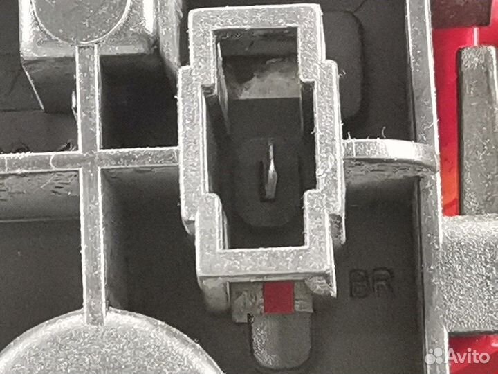 Фонарь задний левый для Volkswagen Golf 4