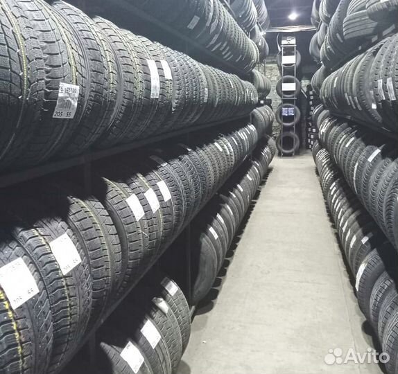 Hankook Winter I'Pike 215/65 R17 100H