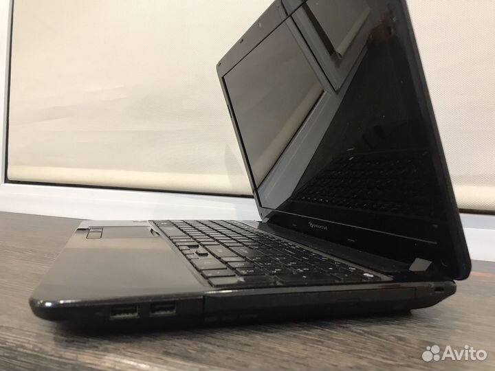 Мощный ноутбук Packard bell с ssd диском