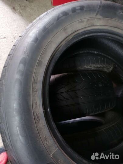 Goodyear Excellence 235/65 R17 104W