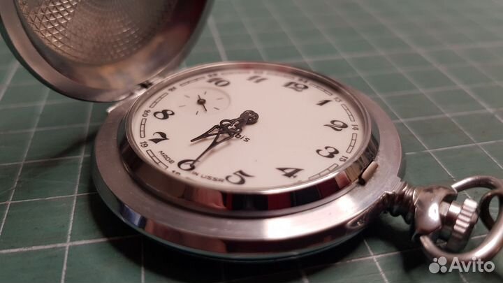 Карманные часы «Глухарь» молния СССР