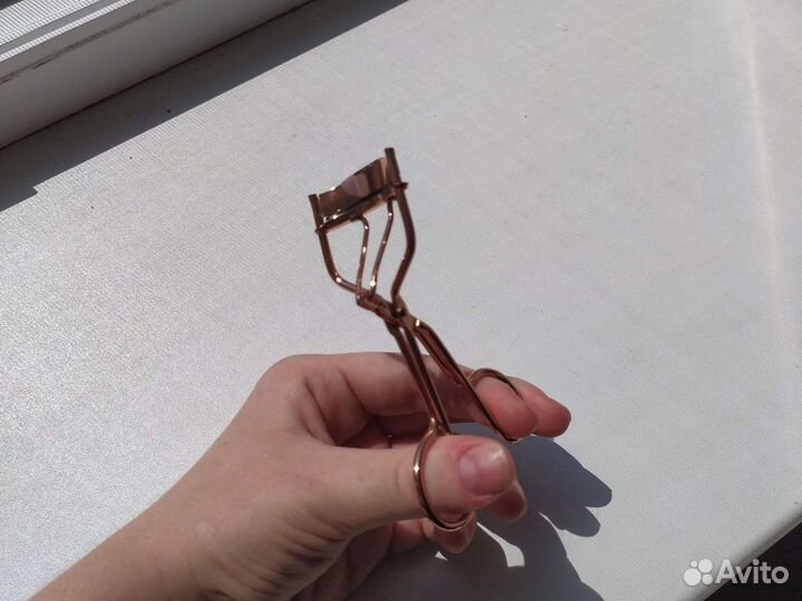 Керлер для подкручивания ресниц