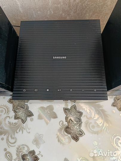 Музыкальный центр samsung MM-J320