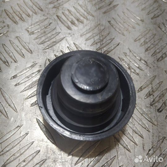 Крышка бензобака Opel Zafira универсал 1.8 Z18XER