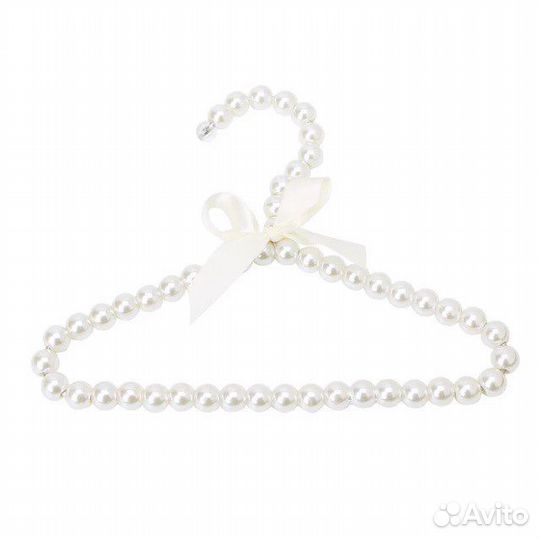 Красивая детская вешалка из бусин