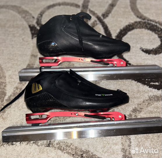 Конькобежные коньки