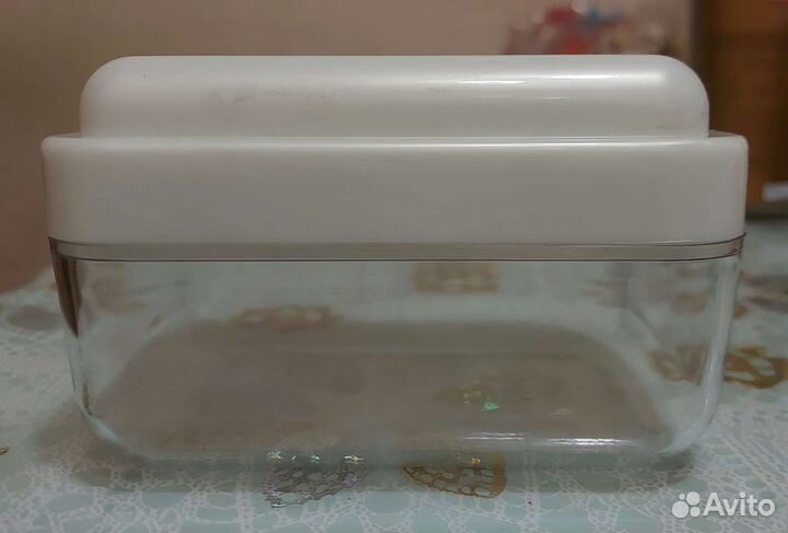 Пластикова коробочка