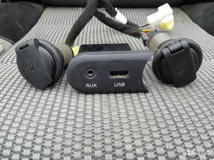 Блок USB AUX розетка Kia Ceed JD