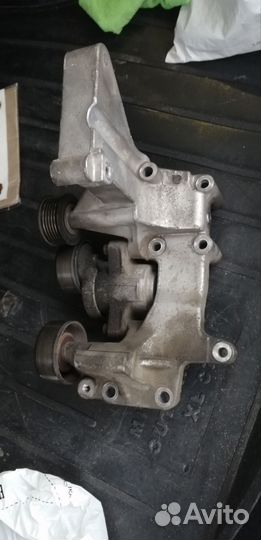 Натяжитель приводного ремня outlander в сборе