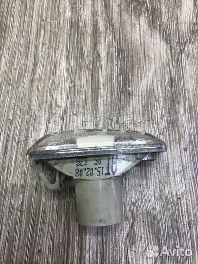 Повторитель поворота передний правый Opel Astra H