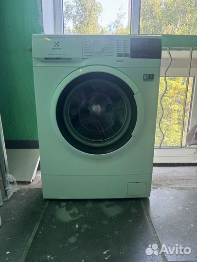Стиральная машина electrolux EW6S4R04W на запчасти